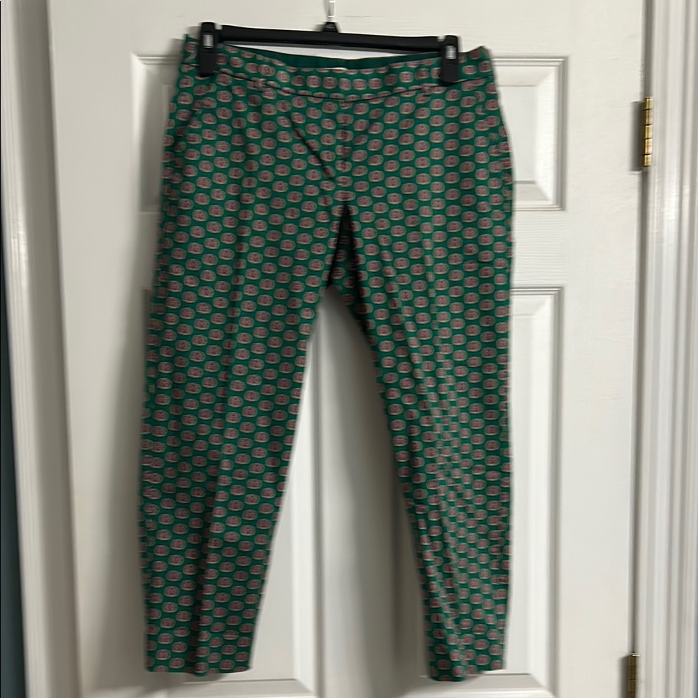Chic Green and Pink Patterned Pants